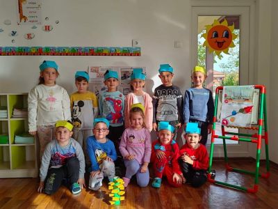 ДИЗАЙН ШАМПИОНИ  - ДГ Сребърно звънче - Страцин